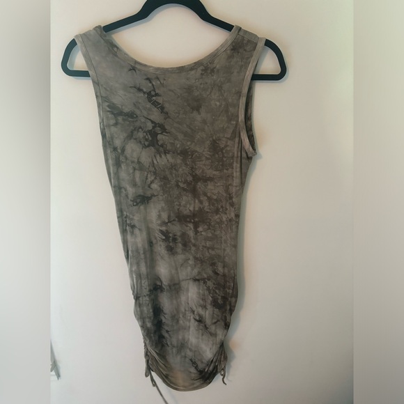 Women’s Olivia Rae Bodycon - Green Size L - Picture 2 of 3